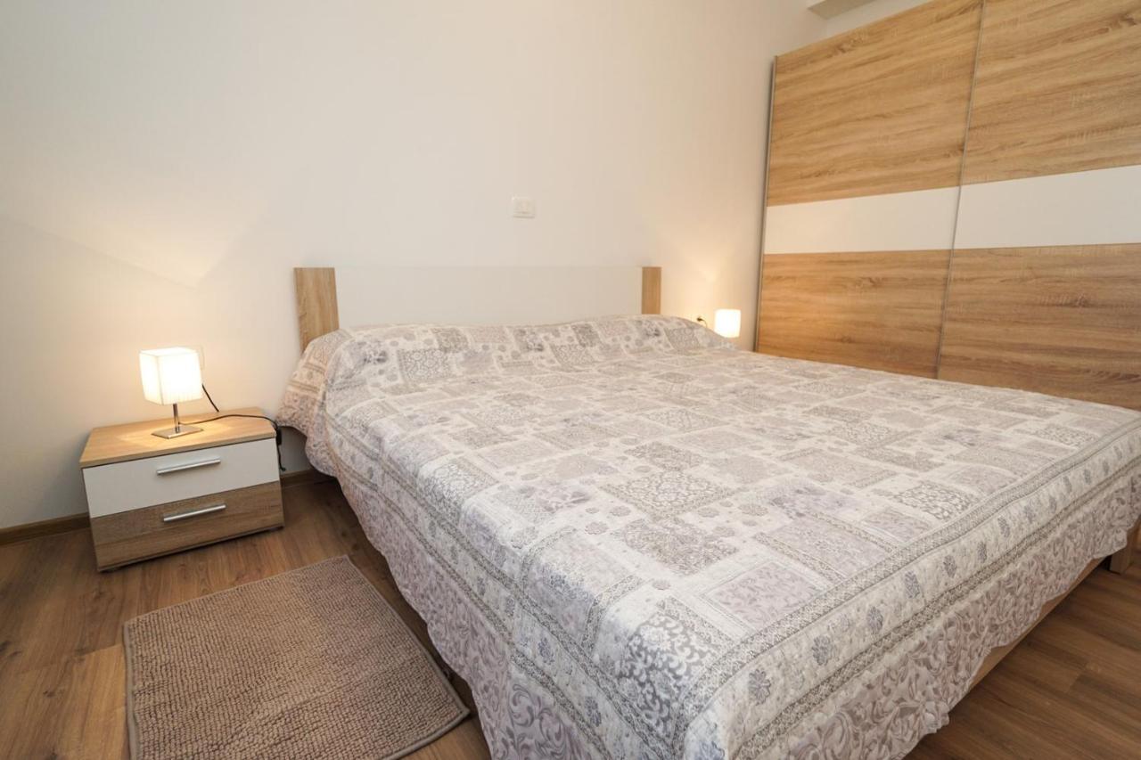 Apartments Mira Savudrija Crveni Vrh Ngoại thất bức ảnh