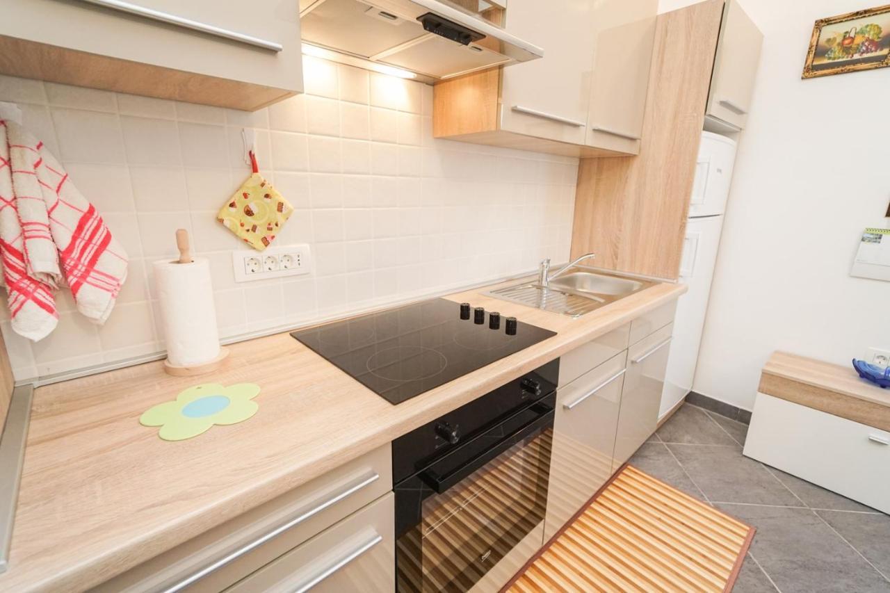 Apartments Mira Savudrija Crveni Vrh Ngoại thất bức ảnh